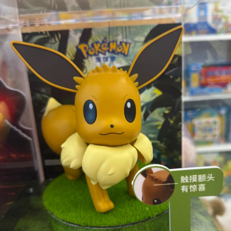 Charizard humificador and Eevee