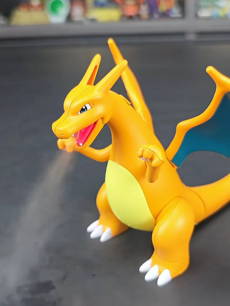 Charizard humificador and Eevee